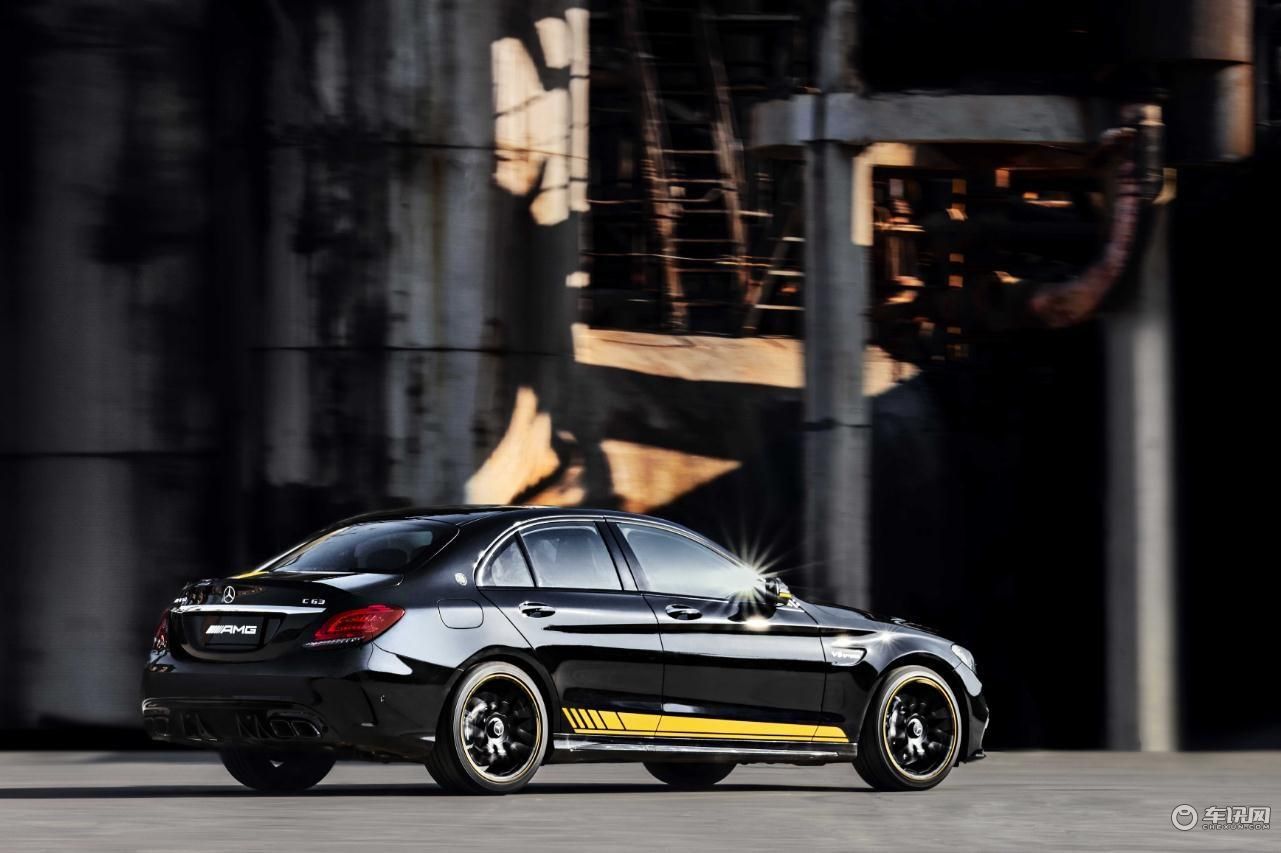 百公里加速4.1秒，奔驰AMG C 63暗夜特别版售98.88万元