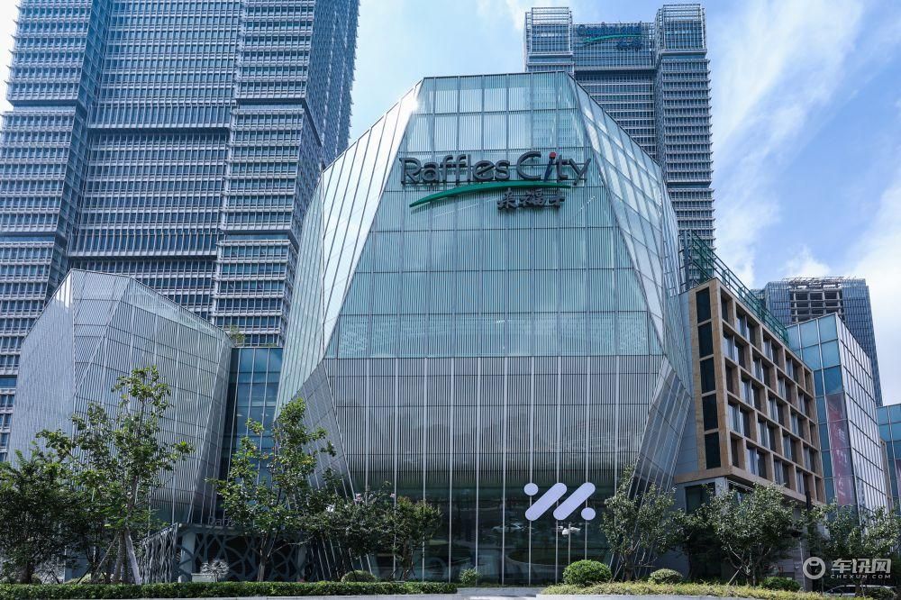 预见未来之境，智己汽车全球首家品牌体验中心 IM IN正式开业