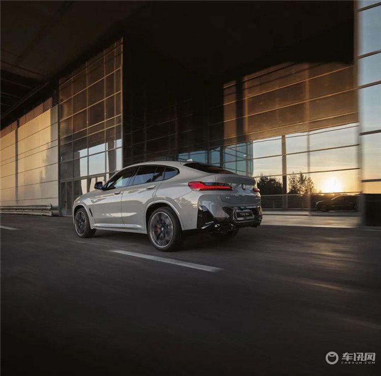 新BMW X4，创新美学，  格调风范！    