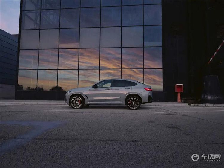 新BMW X4，创新美学，  格调风范！    