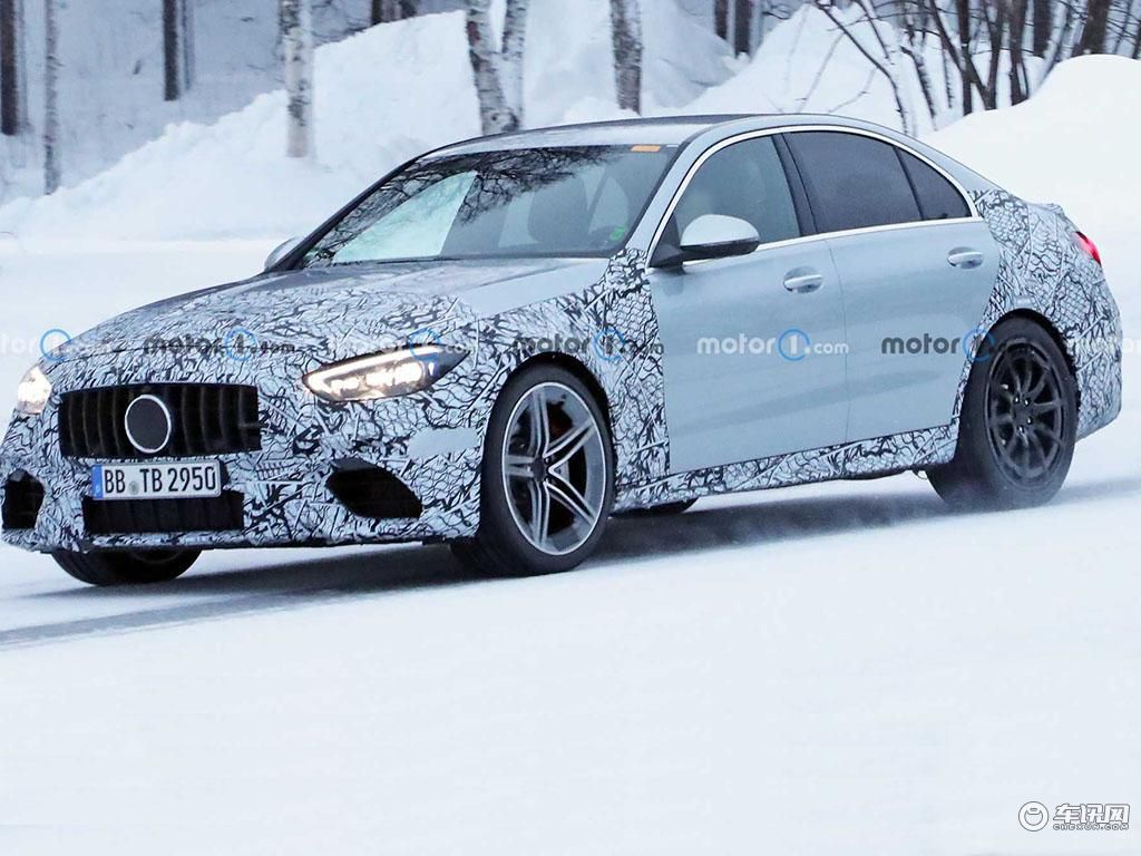 mercedes-amg-c63-sedan-spy-shots.jpeg
