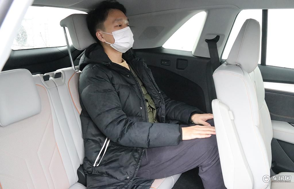 空间、动力均有惊喜 场地试驾奥迪Q5 e-tron