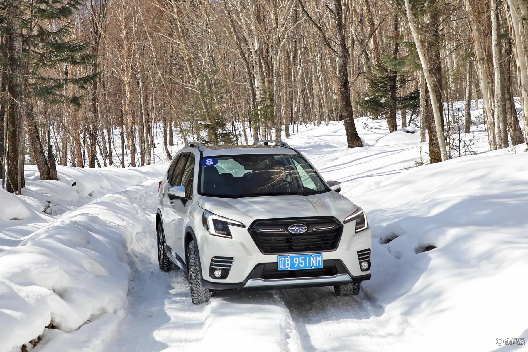 抓住冬天的尾巴 2022款FORESTER森林人冰雪试驾