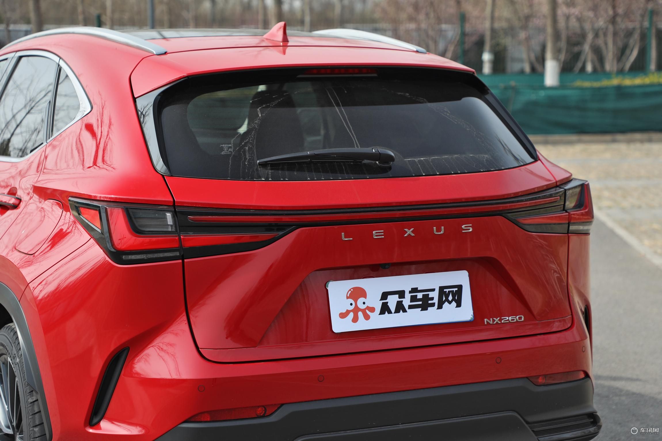 死守底线与顺应时代不冲突 试驾雷克萨斯NX 260