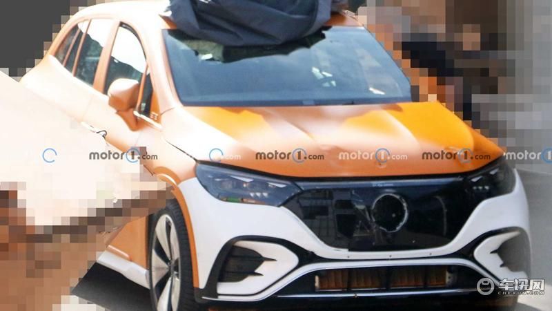 2023-mercedes-benz-eqe-spy-photo_副本.jpg