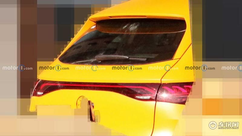 2023-mercedes-benz-eqe-spy-photo (2)_副本.jpg