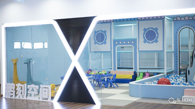 小鹏汽车智能体验营亮相哈尔滨