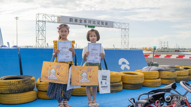 蔚来汽车全系对比媒体试驾体验会