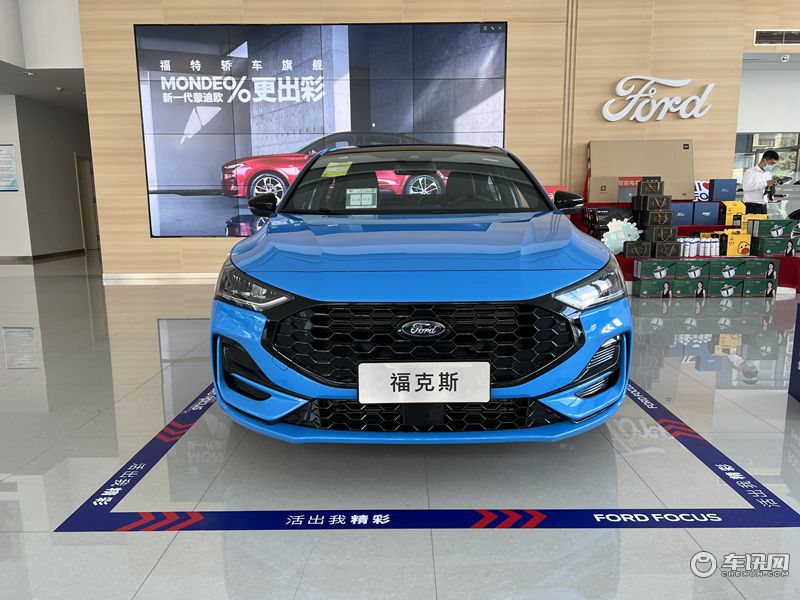 经典归来探店实拍 全新福克斯全面升级 操控好更有颜值