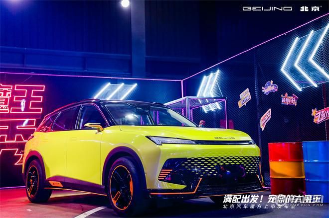 作为十万级满配SUV，北京汽车魔方完美诠释“年轻”定义