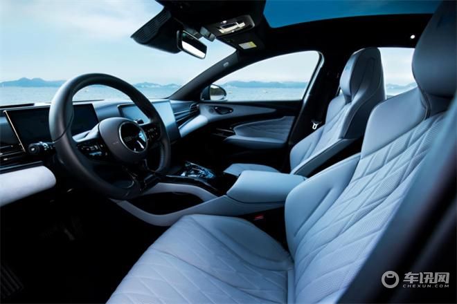21.28万元起售的比亚迪海豹剑峰直指Model 3？