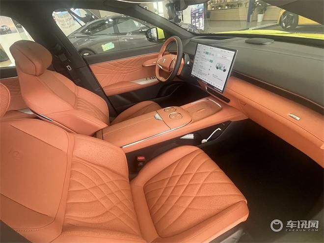超感驾趣电动SUV，深蓝S7有何看点？