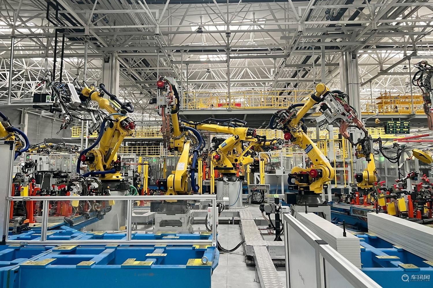 新哈弗H5首批量产车下线，定位大型全用途硬派SUV