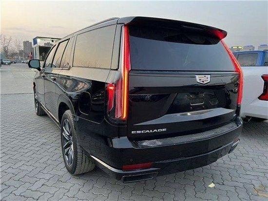 23款加版凯迪拉克凯雷德柴油天津港现车125万粉丝福利