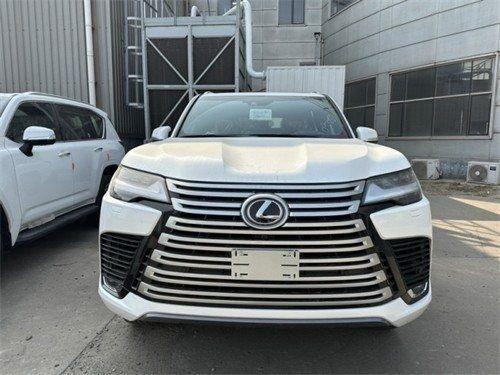 23款雷克萨斯lx600港口现车降至冰点145万起售全国