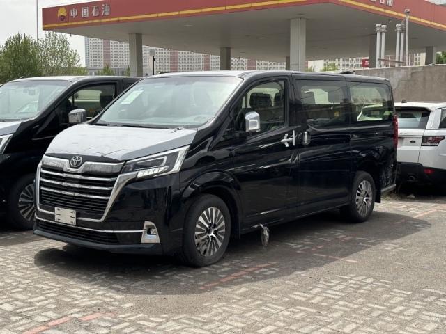 2023款丰田格兰维亚2.8T柴油版促销价格