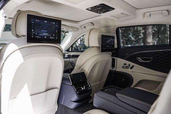 23款宾利飞驰霸气十足 天津现车本月让利30万起