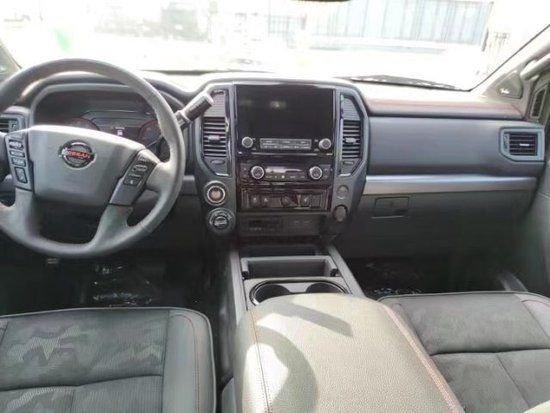 23款尼桑泰坦5.6四驱大皮卡颜色齐全40来万可分期