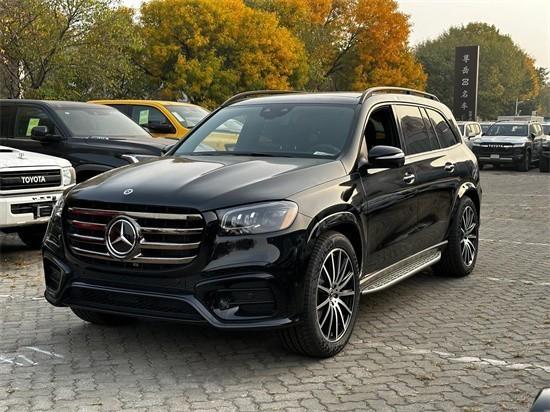 2024款梅赛德斯奔驰gls450最新外观上路报价