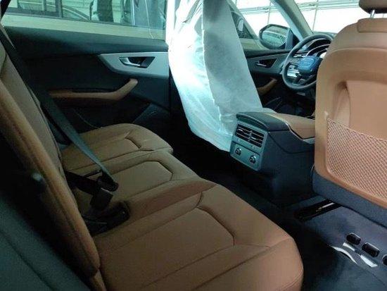 23款欧规奥迪Q8 3.0T黑棕 高配最新价格72万可分期