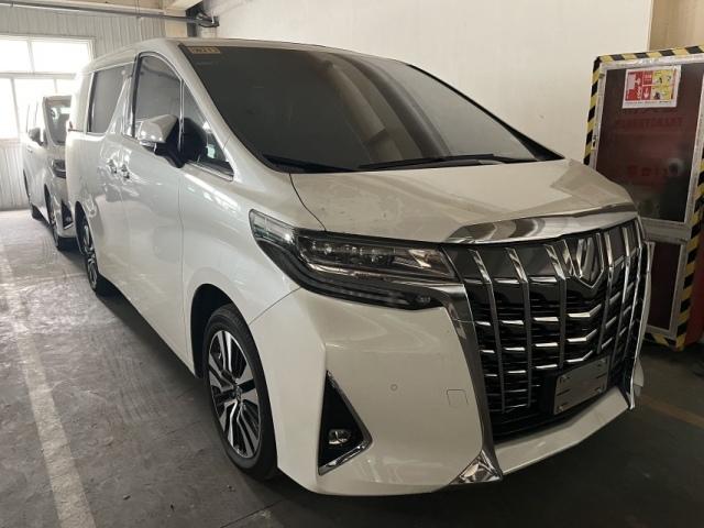 3.5L V6 变速箱8速 300匹75升油箱 前轮驱动 18轮 LED大灯LED日间行车灯 电动折叠后视镜 雨量感应器 环境氛围灯 双天窗 主6副4电动调节座椅 前排通风加热座椅 二排座椅加热四项航空座椅带腿托 4.2英寸TFT多功能显示屏 多功能方向盘 桃木方向盘 电子驻车辅助 自适应巡航 胎压监测 预碰撞系统 车道偏离 智能钥匙 全方位安全气囊 自动空调 二排空调 8扬声器