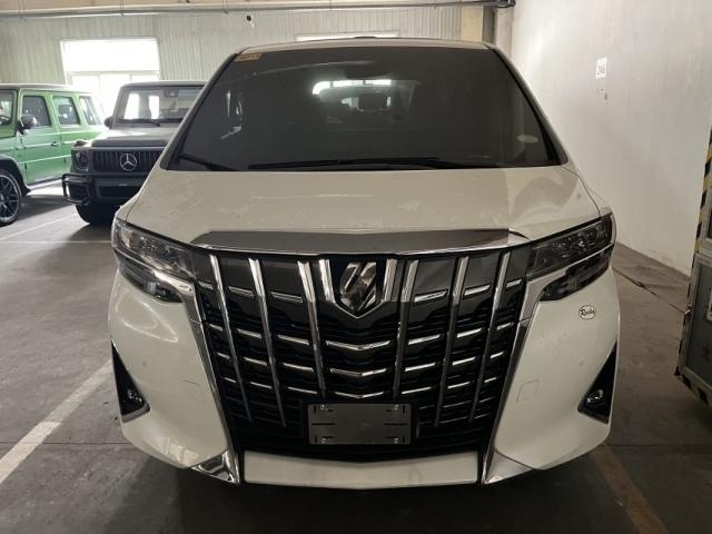 3.5L V6 变速箱8速 300匹75升油箱 前轮驱动 18轮 LED大灯LED日间行车灯 电动折叠后视镜 雨量感应器 环境氛围灯 双天窗 主6副4电动调节座椅 前排通风加热座椅 二排座椅加热四项航空座椅带腿托 4.2英寸TFT多功能显示屏 多功能方向盘 桃木方向盘 电子驻车辅助 自适应巡航 胎压监测 预碰撞系统 车道偏离 智能钥匙 全方位安全气囊 自动空调 二排空调 8扬声器