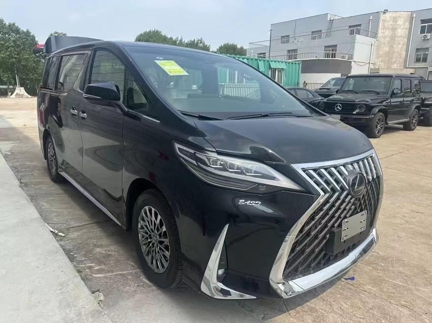 雷克萨斯lm300h港口最新报价125万