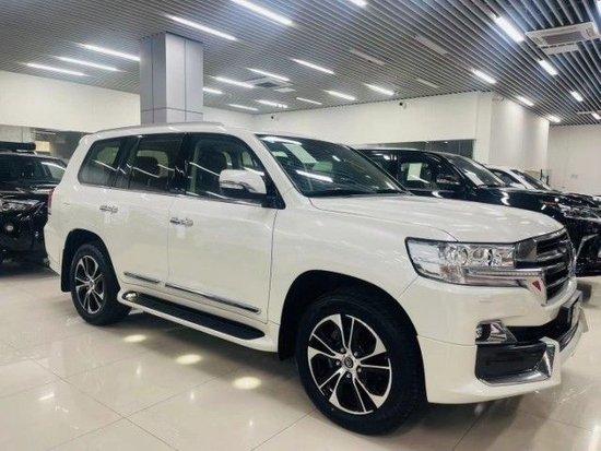 丰田酷路泽5700国六直降8万特惠起步价格130多万可分期