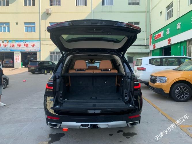 2023款宝马X7港口最新价格行情现车售85万起