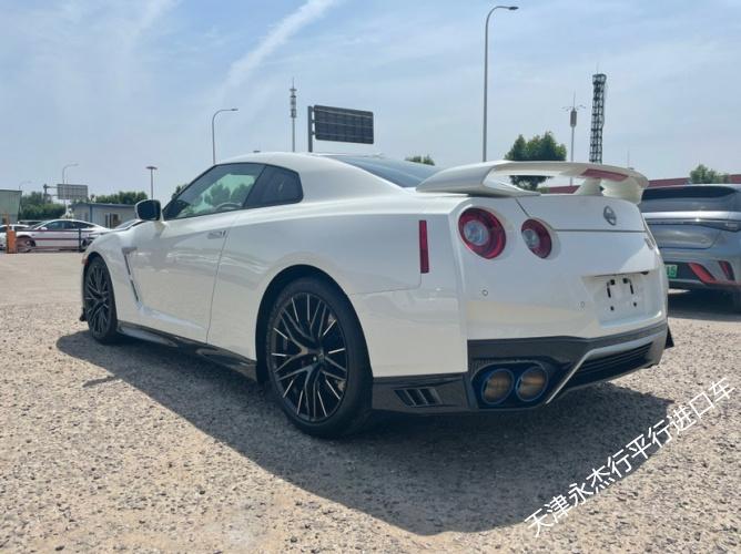 2023款日产GT-R 3.8T现车配置详情最新报价168万