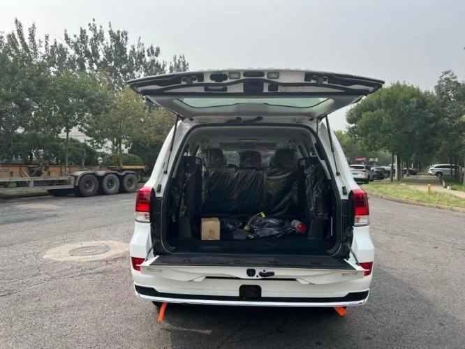 丰田酷路泽5700天津港现车最新报价及图片