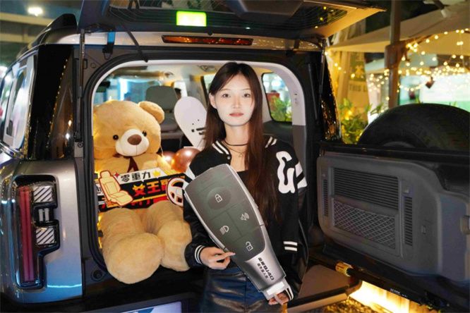 天生姓敢，“潮”为人先！全新BJ40城市猎人版正式上市！ 