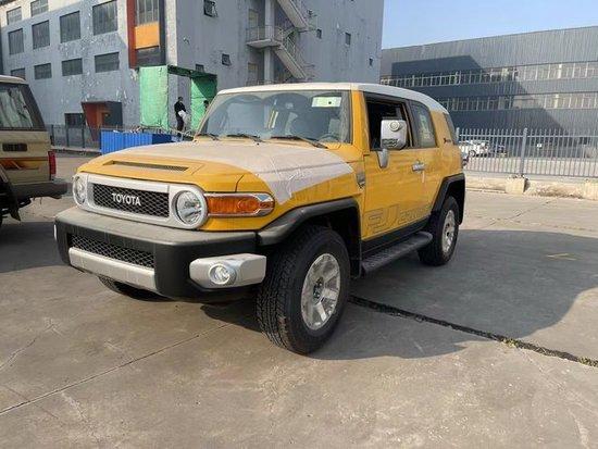 港口现车丰田fj酷路泽40l最新优惠售价47万起热销全国