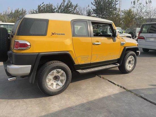 港口现车丰田fj酷路泽40l最新优惠售价47万起热销全国