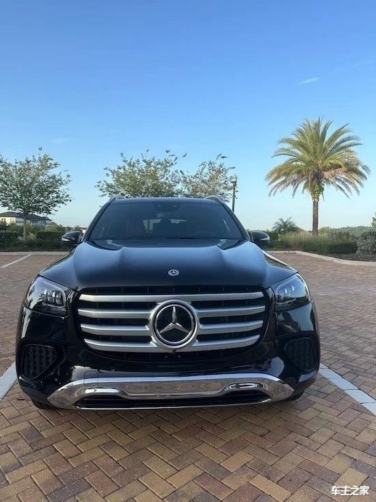 2024款奔驰gls450现车行情价格103万起 办齐落地多少钱