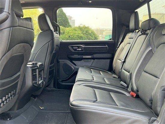 真正的硬汉皮卡23款道奇霸王龙6.2 越野巅峰