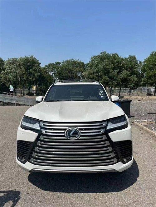 2023款雷克萨斯lx600价格又跌了 落地不到140万