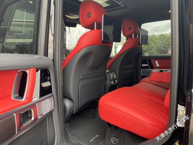 2023款奔驰G63 4X4尊贵越野车4.0L双增压V8最大马力585马力