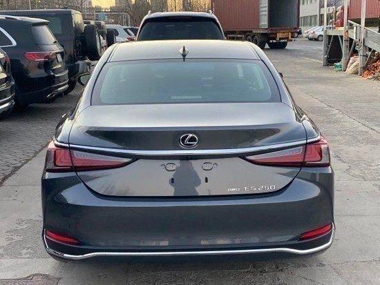 23款雷克萨斯es350驾乘舒适广受好评港口最新行情