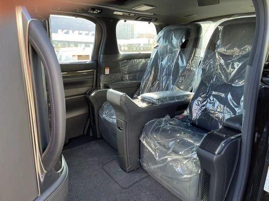 顶级商务车 2023款雷克萨斯LM300特价120余万