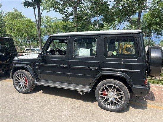 2023款奔驰G63韩版 可选配选颜色230万起