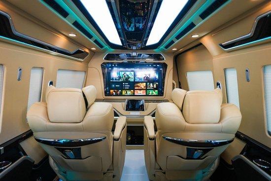 2023款丰田海狮精美改装 质量上乘舒适享受