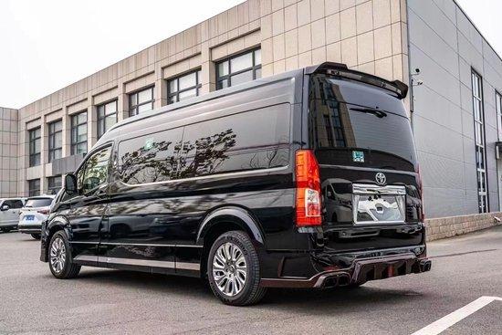 2023款丰田海狮精美改装 质量上乘舒适享受