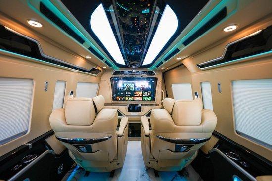 2023款丰田海狮精美改装 质量上乘舒适享受