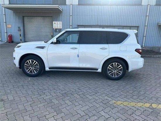 2023款阿曼达尼桑途乐5.6L现车手续齐全