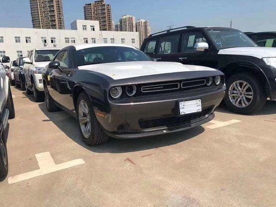 23款道奇挑战者3.6L现车38万起一降到底