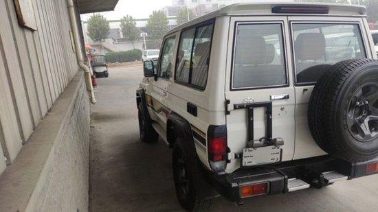 23款丰田酷路泽LC71经典复古越野车价格