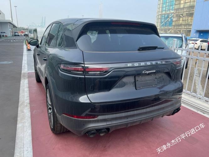 2023款保时捷卡宴3.0T 加版 黑/红豪华增强包报价及配置详情
