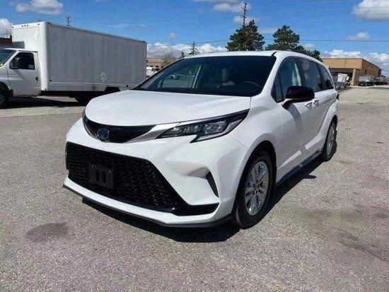 2024款进口丰田塞纳25l油电混合四驱中配多少钱