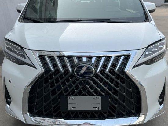 　23款雷克萨斯LM300h港口现车年底优惠出售 可全国分期